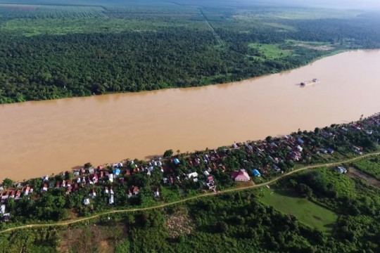 Rukam Village is located near the Batanghari River © WALHI Jambi